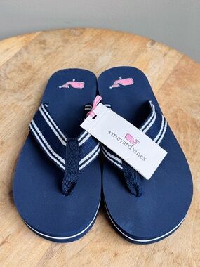 New VINEYARD VINES Women Summer Navy Blue Flip Flops Beach Shoes Size 8
